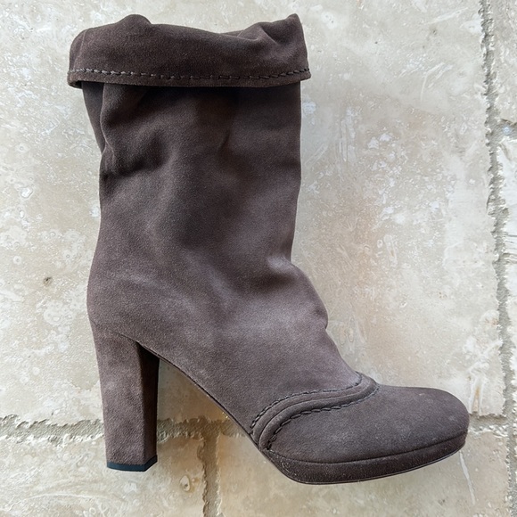 Prada suede 4 inch heel boot with piping - Picture 6 of 9